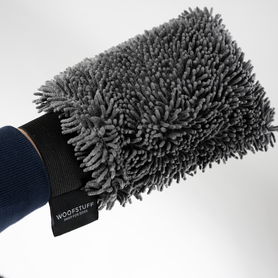Hunde Trockenhandschuh Quick Dry in Graphit aus saugfähiger Mikrofaser

